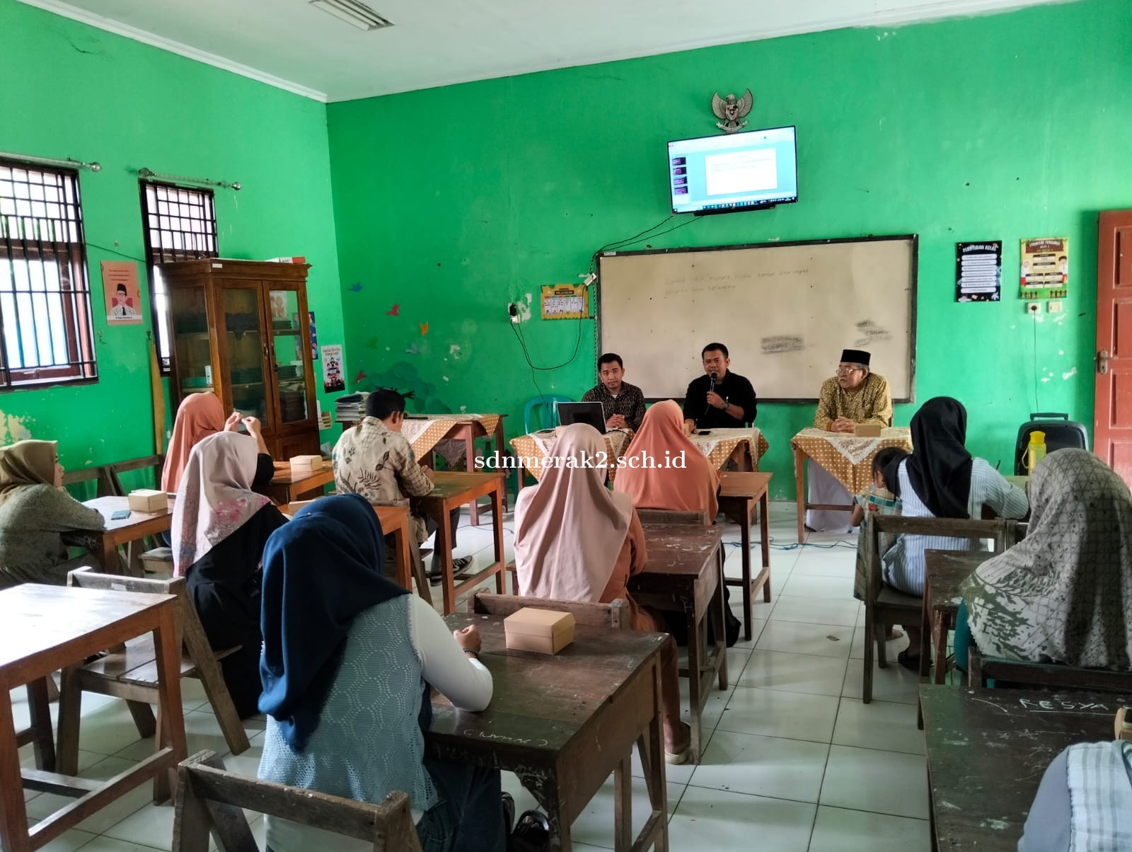 Sinergitas Sekolah dan Orang Tua Ditingkatkan, SD Negeri Merak 2 Gelar Pertemuan