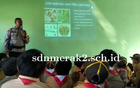 Belajar Bersama Polisi, Murid SDN Merak 2 Pahami Bahaya Narkoba Sejak Dini